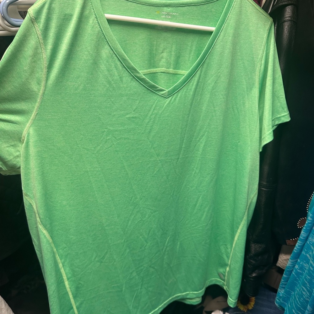 Tek Gear Light Green V-Neck Women's Tee